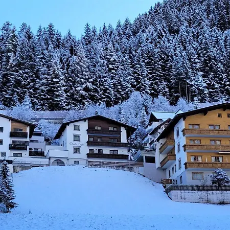 5 By Interhome * Ischgl